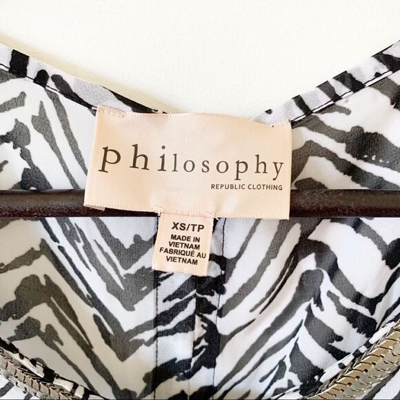 Philosophy Black White Zebra Animal Print Metallic Neck Detail Sleeveles Blouse‎ - Picture 7 of 7
